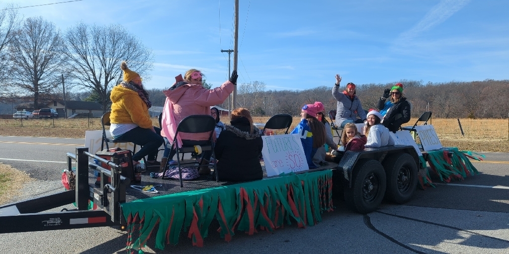 PHES CHRISTMAS PARADE FLOAT